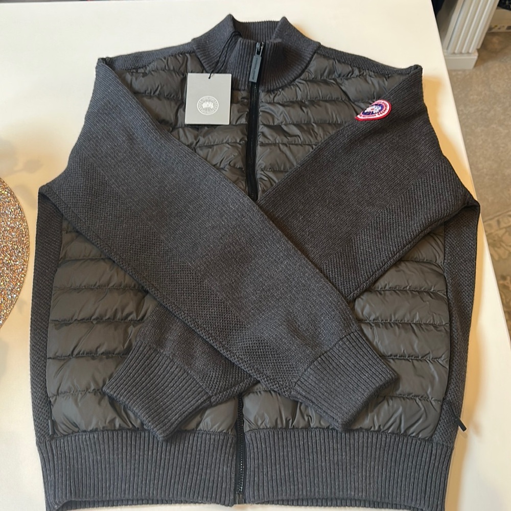 BRAND NEW. never worn: NWT! Canada Goose sweater jacket, charcoal gray.